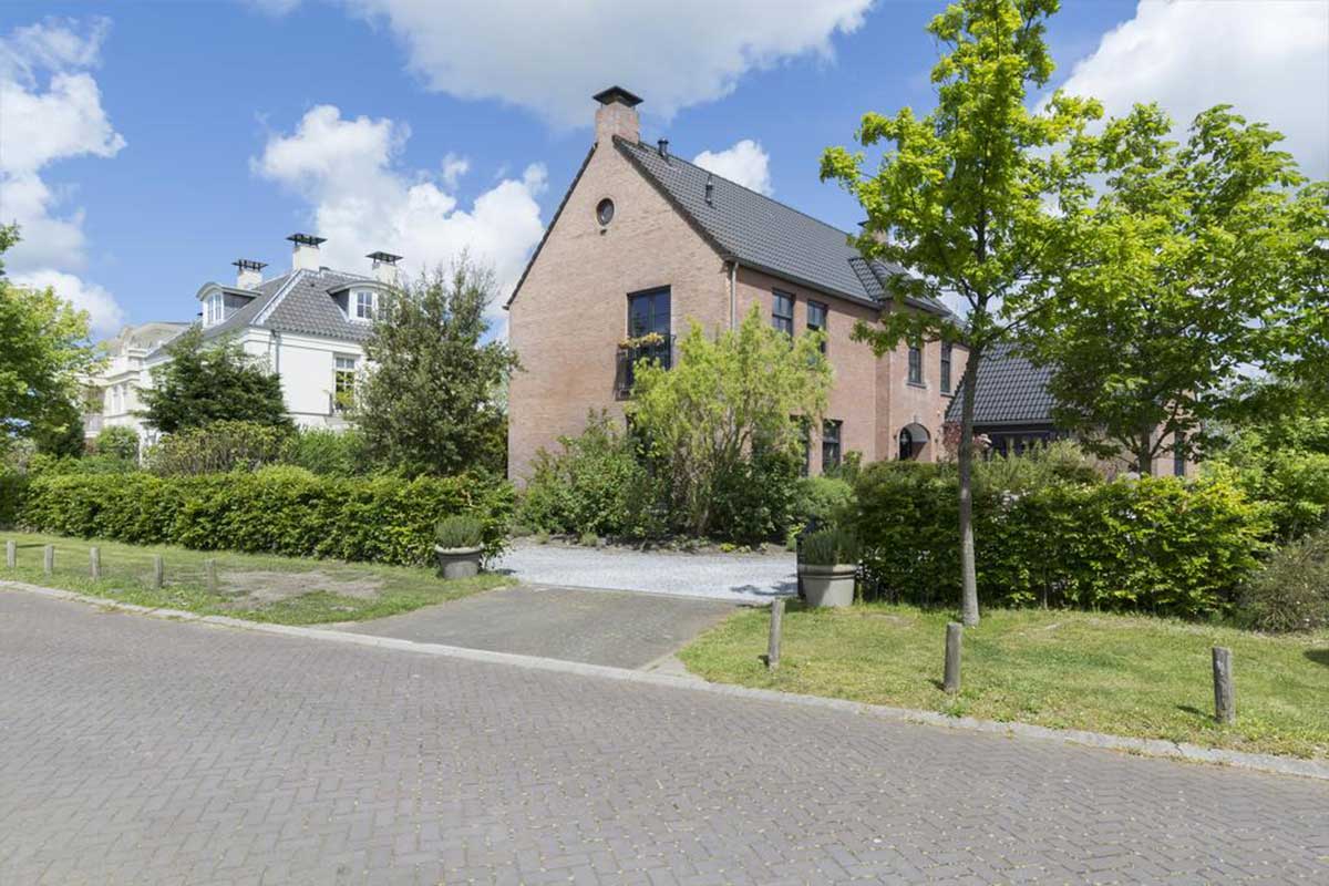 19 aankoopmakelaar